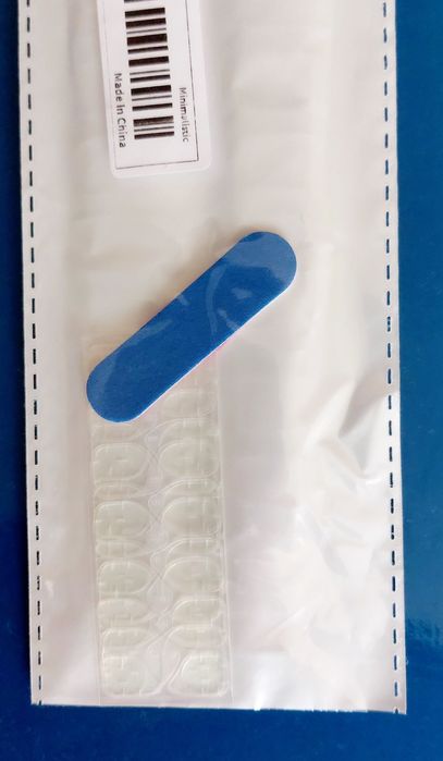 Комплект от 36 бр. нокти френски маникюр с лепящи стикери + лепило