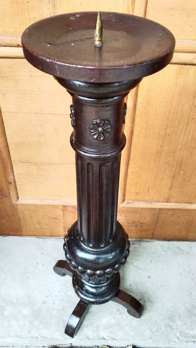 Свещници дърво и ковано желязо