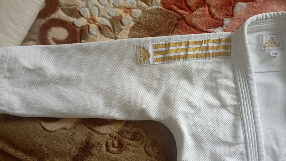 Кимано золотой Adidas