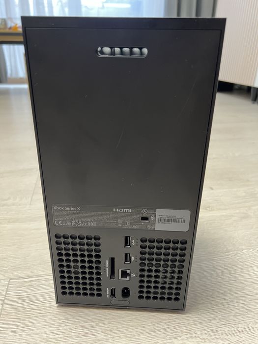 Pachet Complet Xbox Series X 1TB - 2 Controllere + Căști Wireless Microsoft + Eneloop Pro