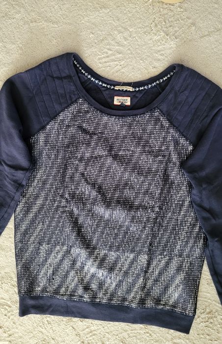 Bluza Tommy Hilfiger cu paiete