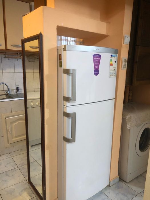 Inchiriez apartament