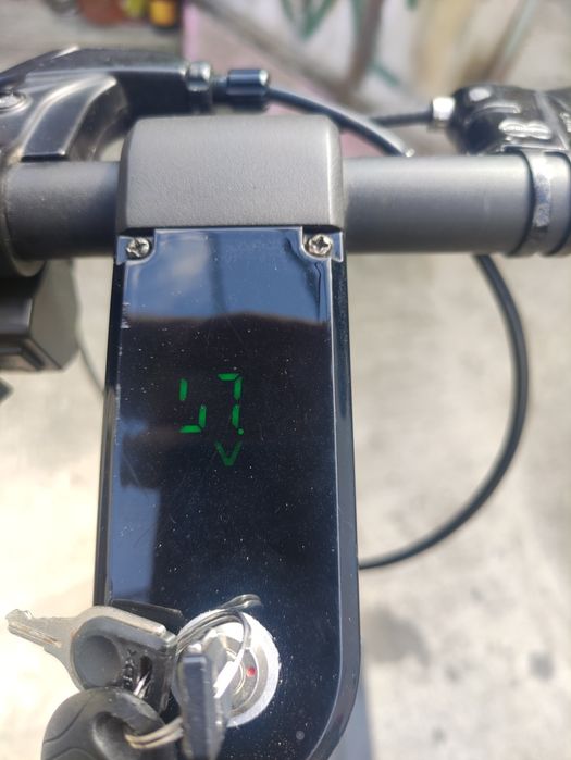 De vînzare trotineta ,bicicleta electrica