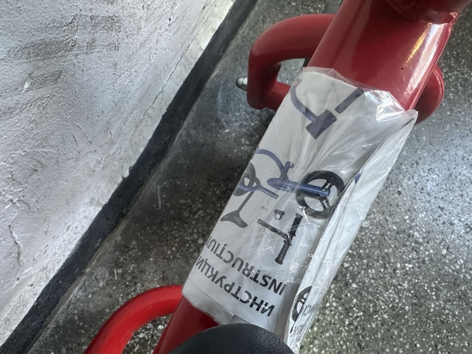 Баланс колело без педали, с EVA гуми и стъпенка Червено