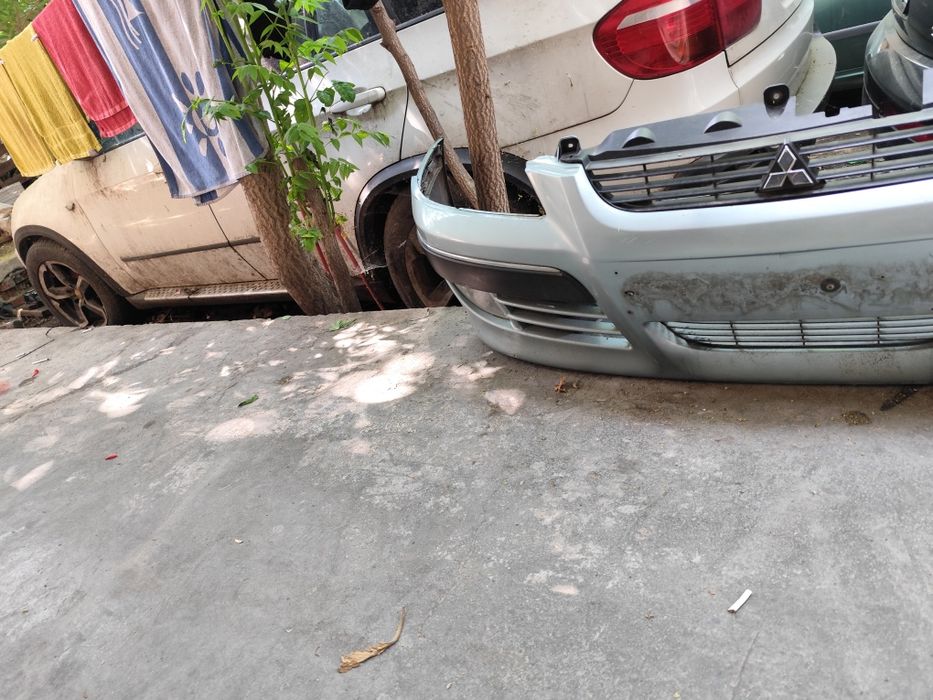 Предна броня за mitsubishi space star и 2004 и нагоре