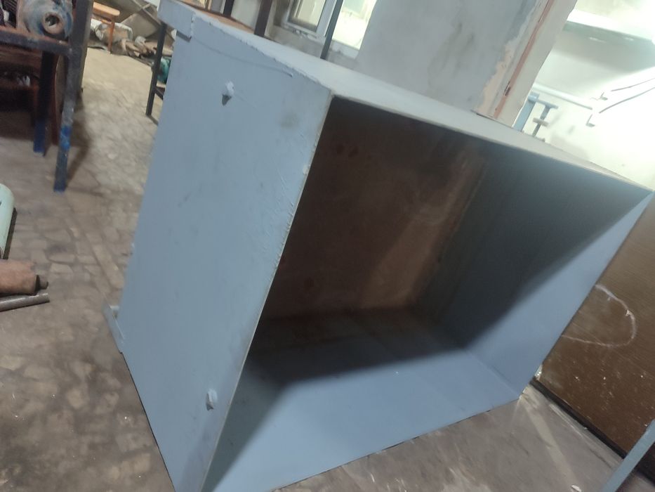 Продаёться железная ванна