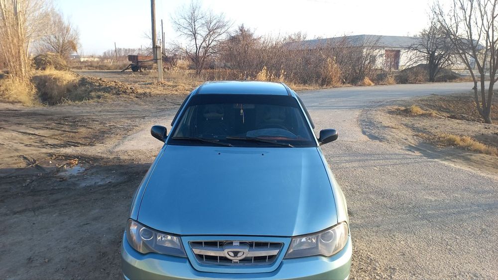 Nexia 1.6. 2009 donc. Luks