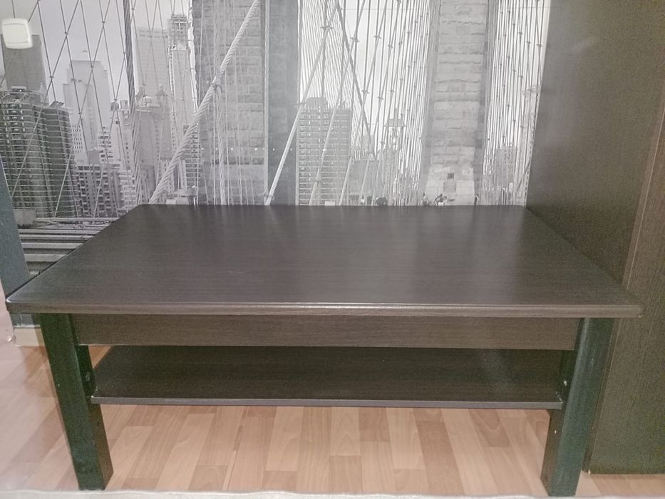 Продам журнальный столик