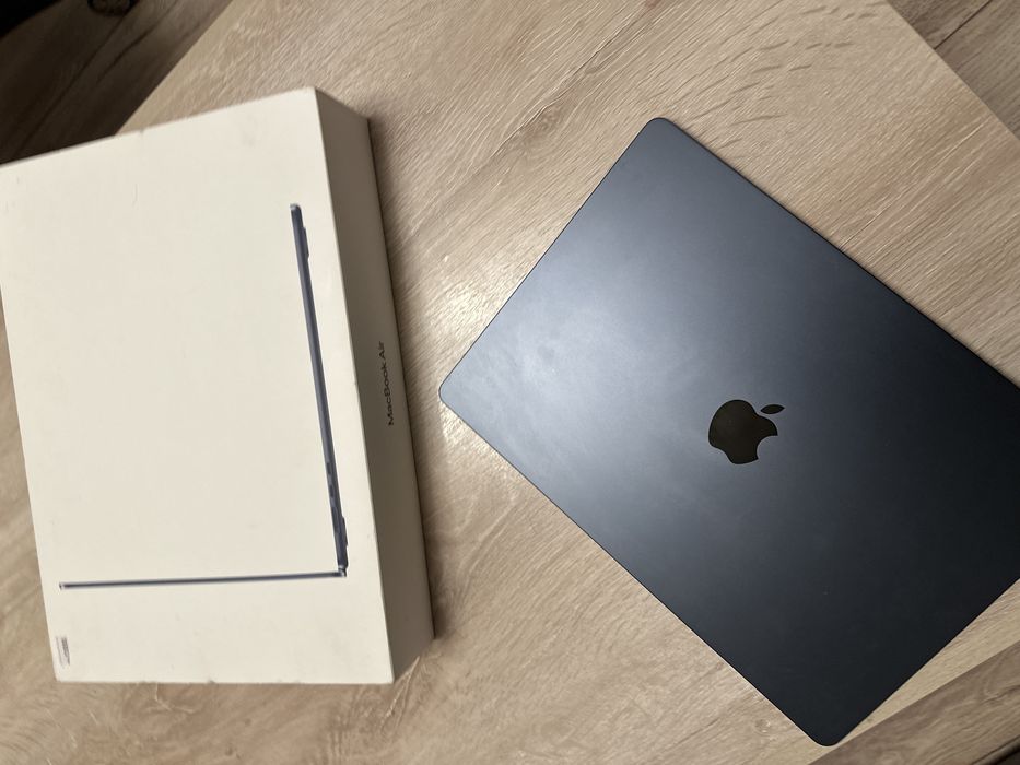 MacBook Air M3 8GB/256GB SSD