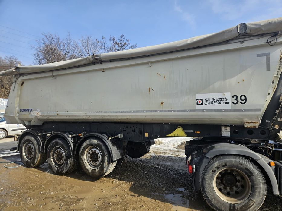 Vând semiremorcă Basculabila Schmitz 2014