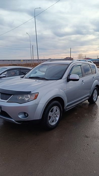 Митсубиси аутландер