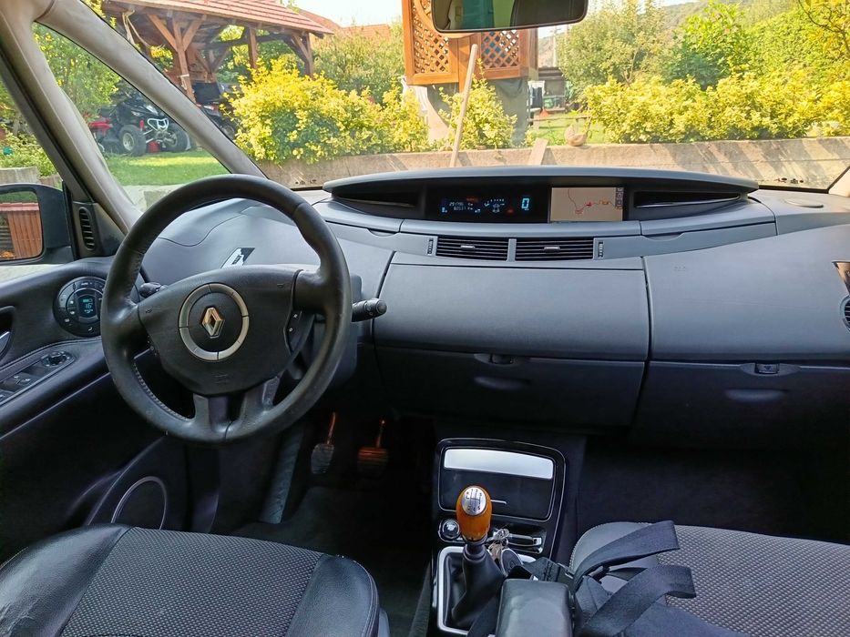 autoturism renault espace