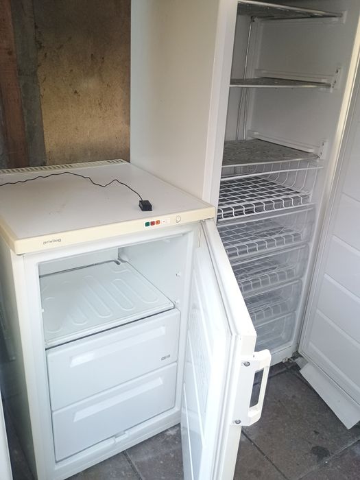 Frigider tip combină frigorifică Artic/Zanussi 380Cd