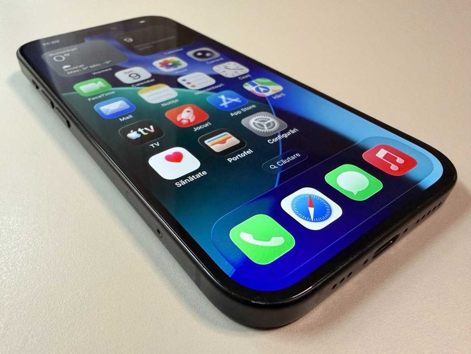  Apple / iPhone 15 128 Gb / Black