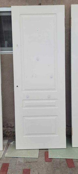 Продам дверь только полотно 80*220