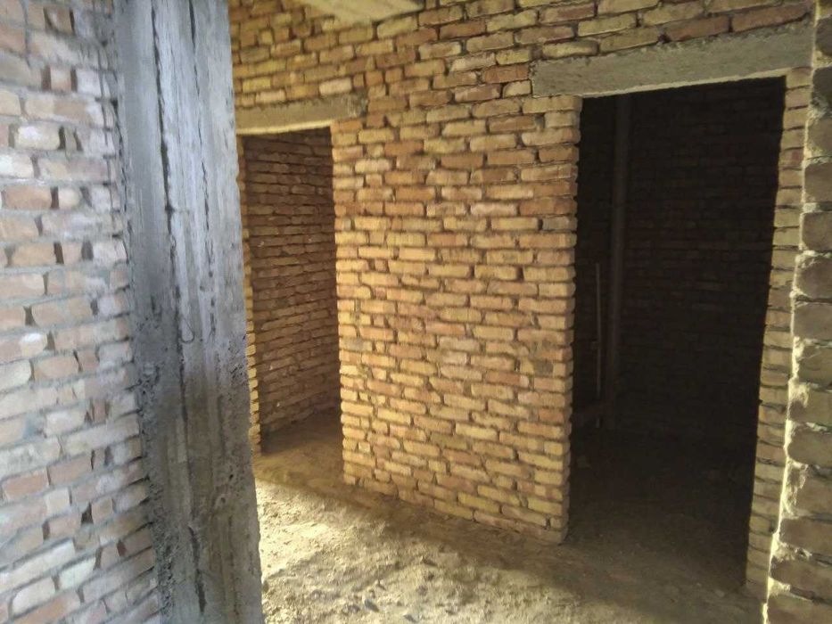 Ko`p qavatli uydagi xonadon