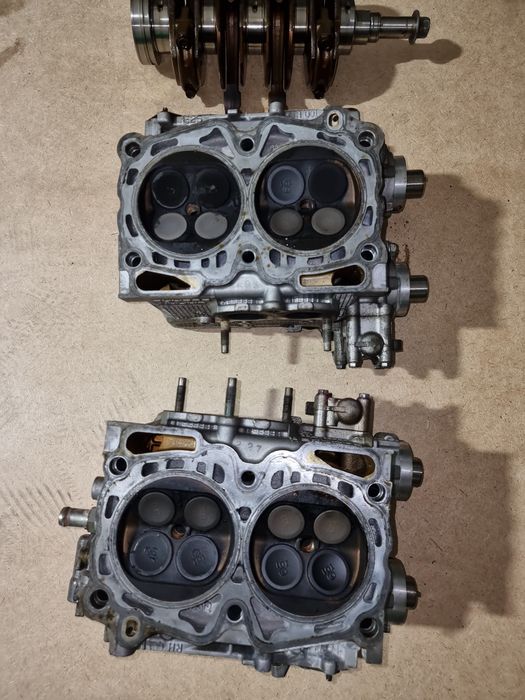 Коленвал и головки блока субару ej 255