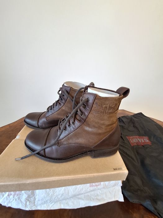 Vand Ghete bărbați Levi's piele marime 40