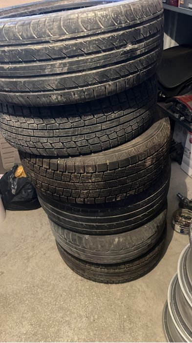 Шины одиночки разные