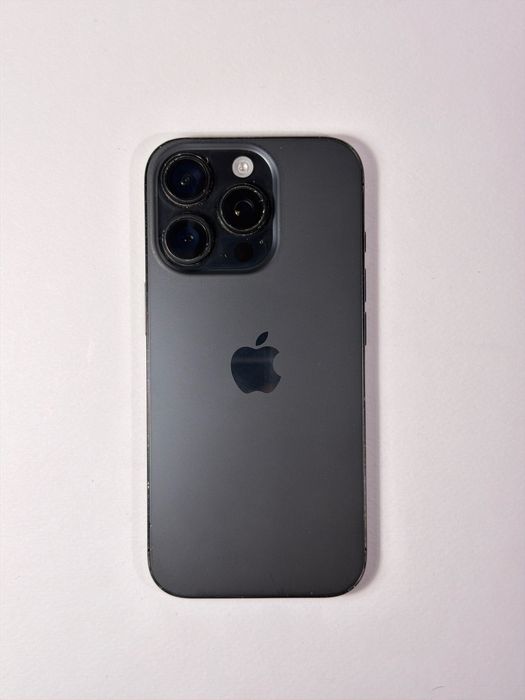 iPhone 16 Pro | 90% | Black Titanium | 256GB