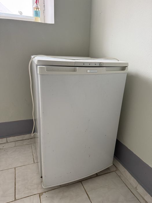 Продам морозильник (б/у)