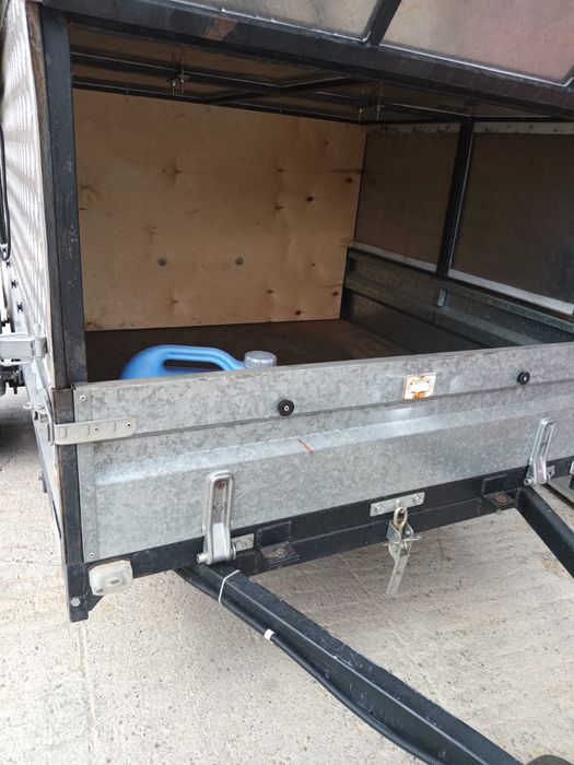 Продам прицеп с палаткой