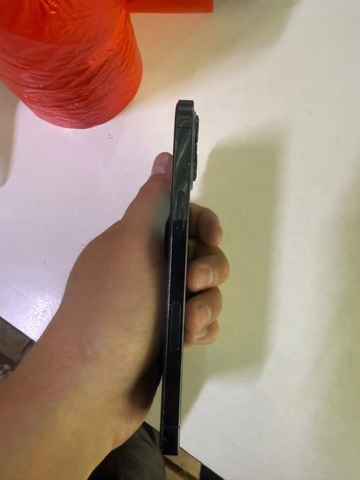 Продам iphone 12 pro max 128 GB