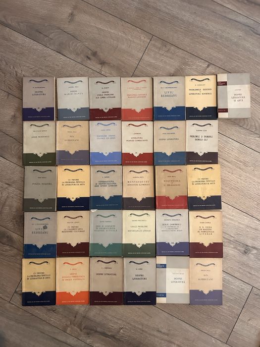 Colectie de 31 de carti de critica si teorie literara