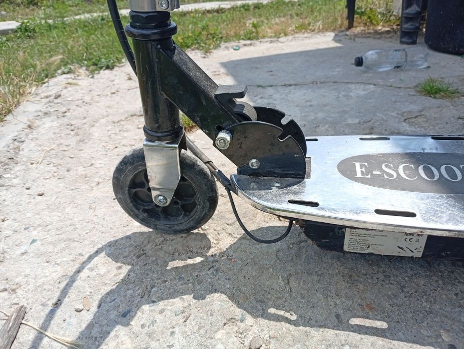 Trotineta  electrica pentru copii