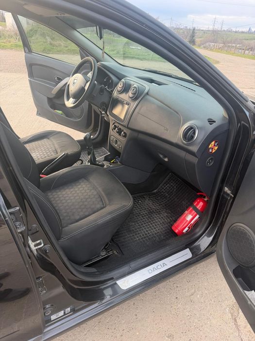 Vând Dacia Logan  MCV