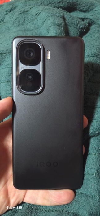 Vivo iqoo neo 10