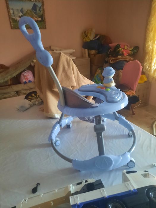 Стул для кормление детский