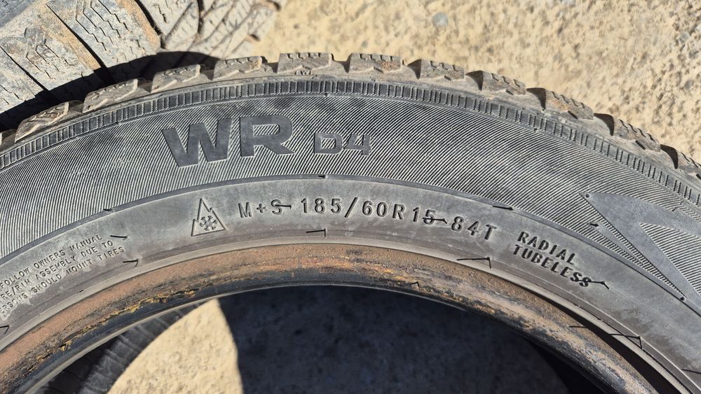 2 бр. зимни гуми Nokian WRD4 185 60 15