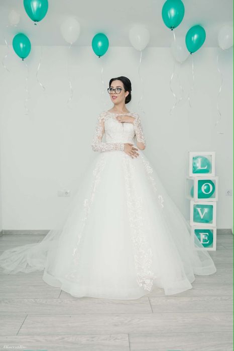 Vând rochie mireasă