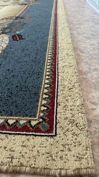 Ковер в хорошем состоянии