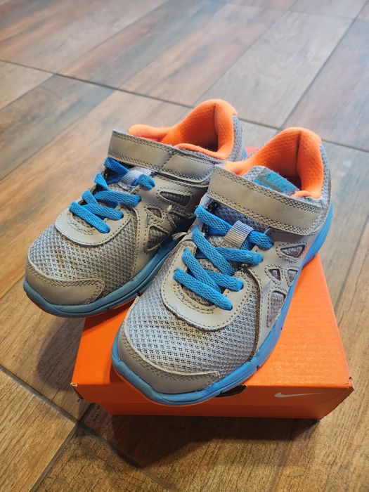 Пролетни гумени за момче"OKAIDI и маратонки Nike "