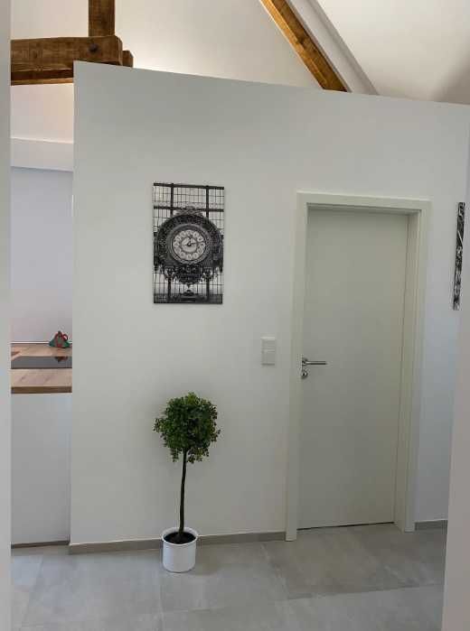 Дава се под наем Двустаен апартамент в Пловдив, Изгрев - 65 кв.м за 280.5 € - Снимка #2