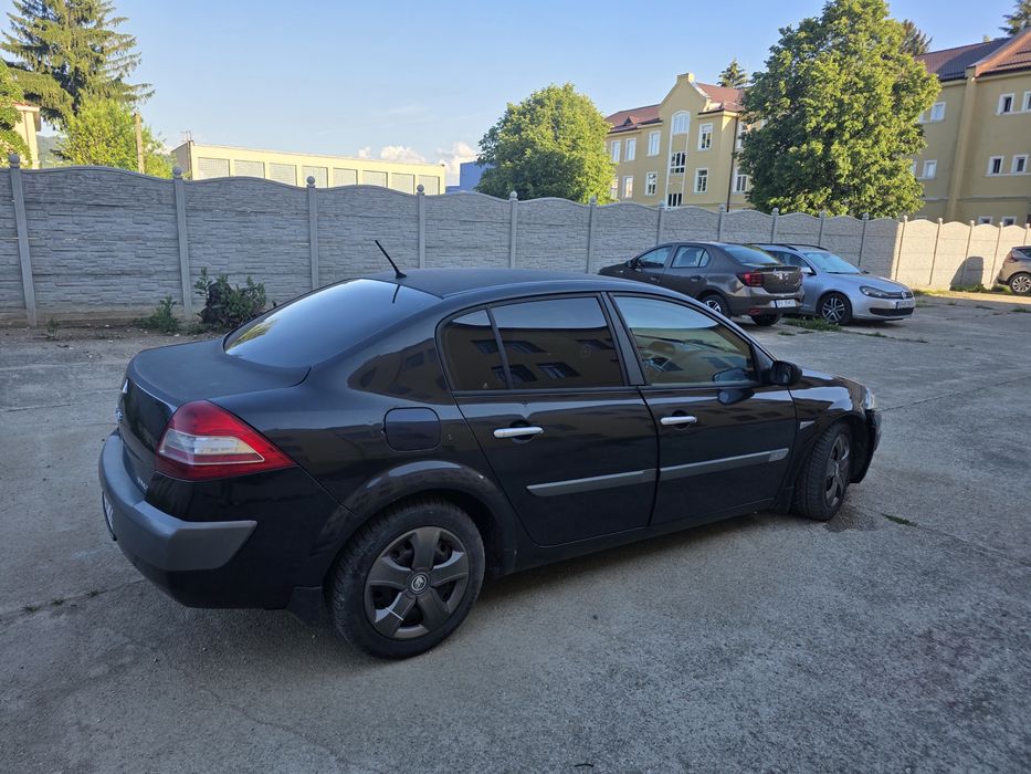 Vand masina renault megan 1.6