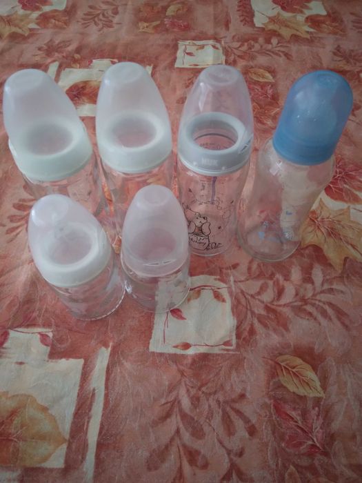 Шишета Nuk и Lorelli