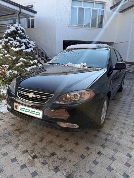 Jentra 2023-yil qora rang