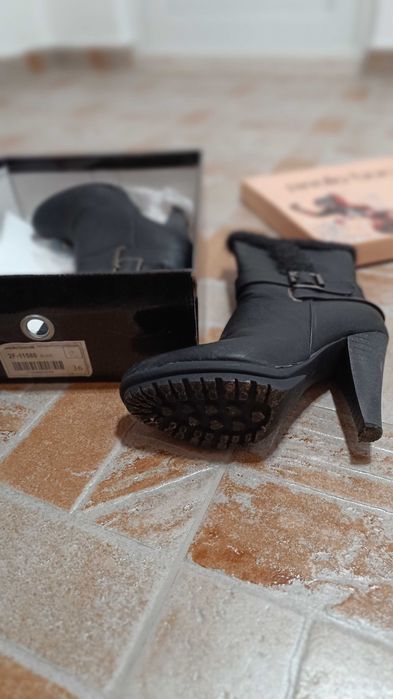 Дамски обувки - нови