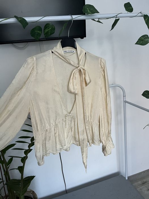 Cămașă Zara mărimea M nouă fără etichetă