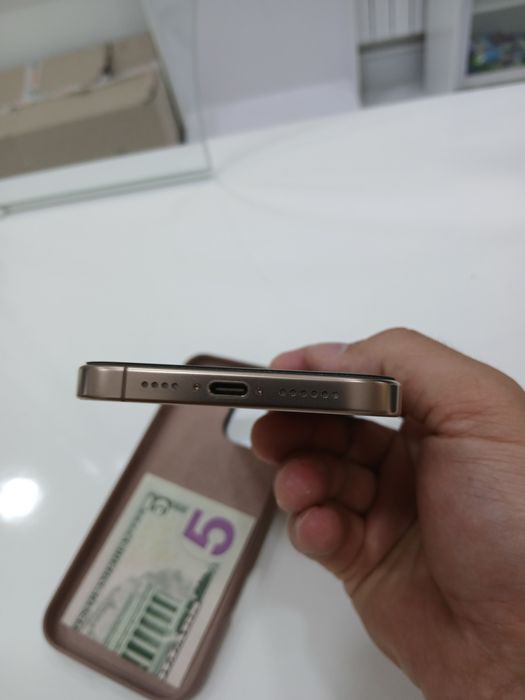 Iphone 16 pro max 256 gb desert titanum 75 sikl yomkost 100%