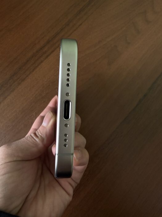 Продам Iphone 15 Pro