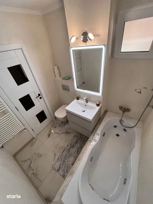 Apartament 3 camere 115 mp Zona Garii