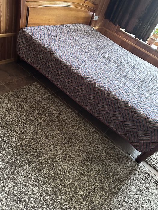 Продам двухспальную кровать