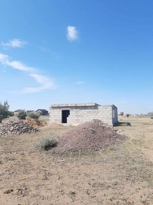 Недостроенный дом .Темиртау