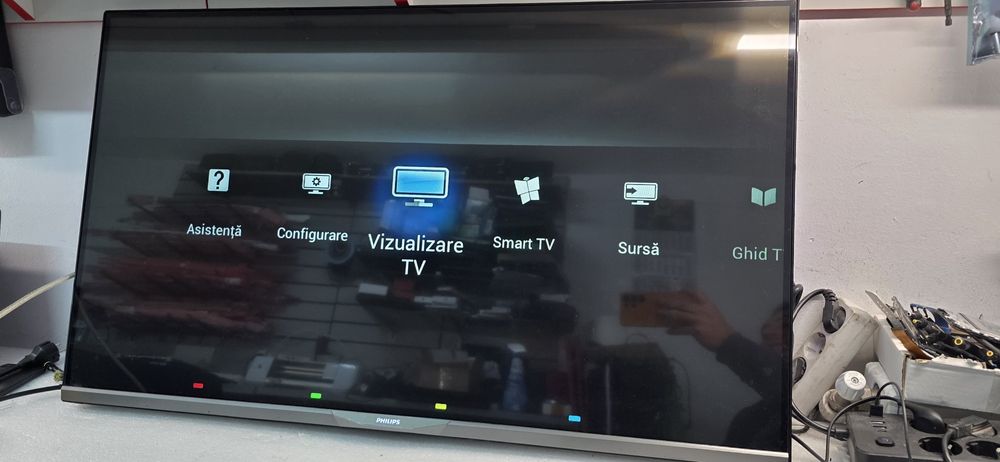 Tv 3d ambilight philips 42pfh6309/88  display lg imagine deosebita