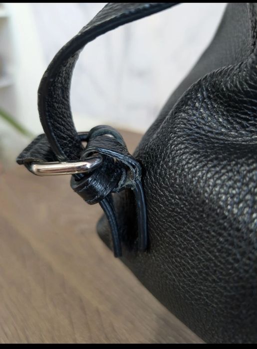 Vând rucsac piele naturala model Laura Maxim