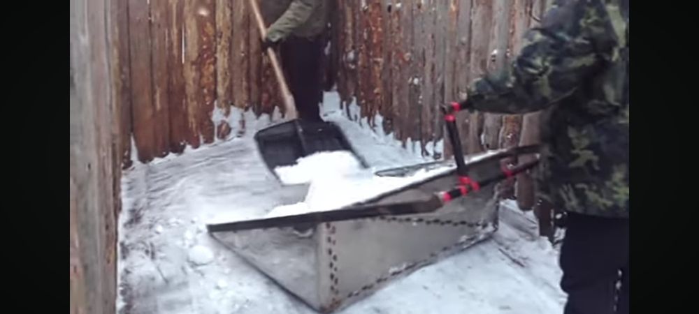 Ручная уборка снега